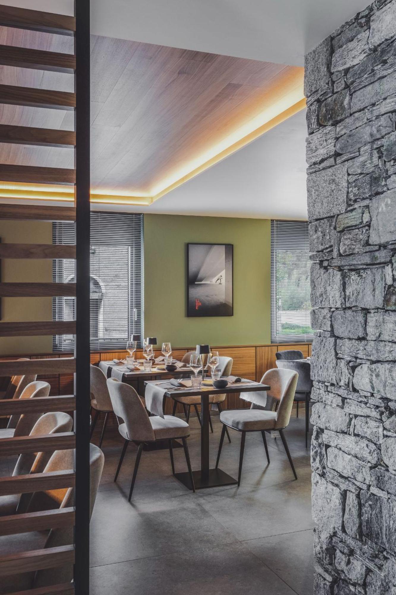 3 Vie Restaurant & Rooms Acquarossa Bagian luar foto